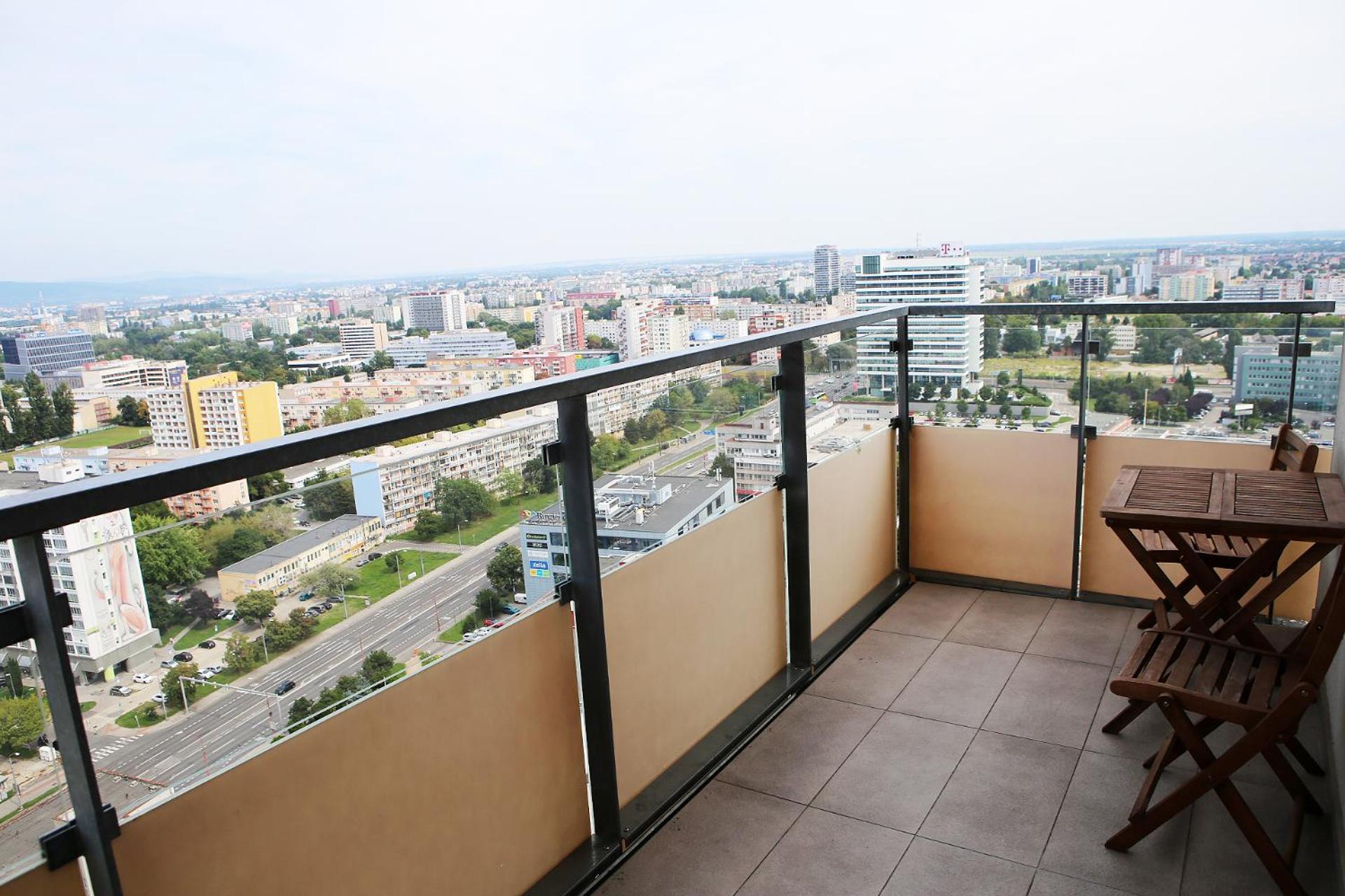 View, 24th Floor, Private Free Parking, Greataccess Appartement Bratislava